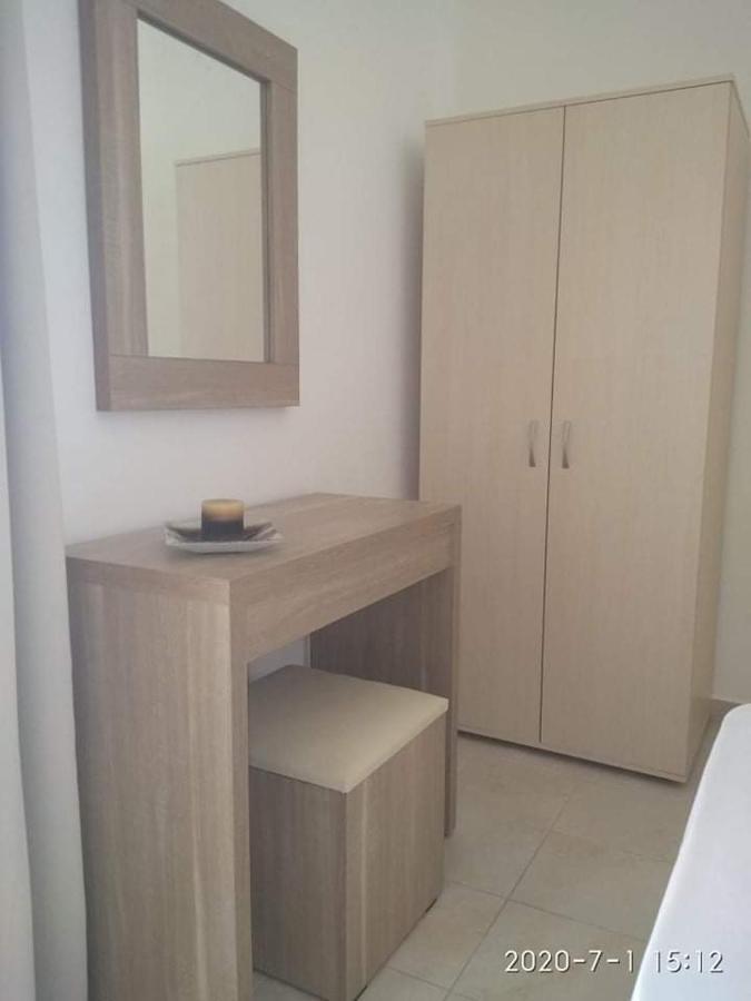 Kelly Apartments Ипсос Экстерьер фото