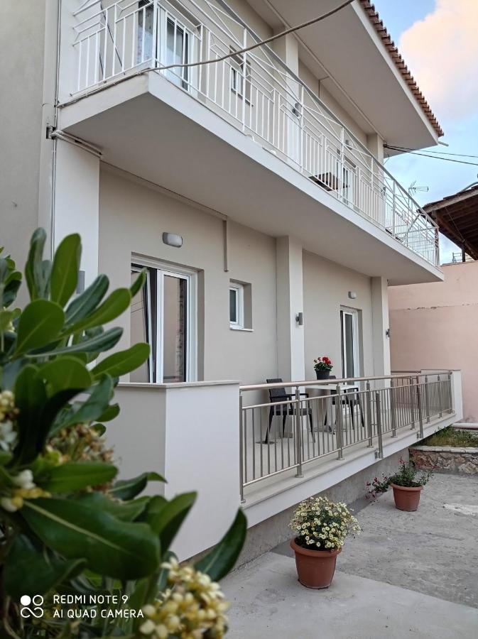Kelly Apartments Ипсос Экстерьер фото
